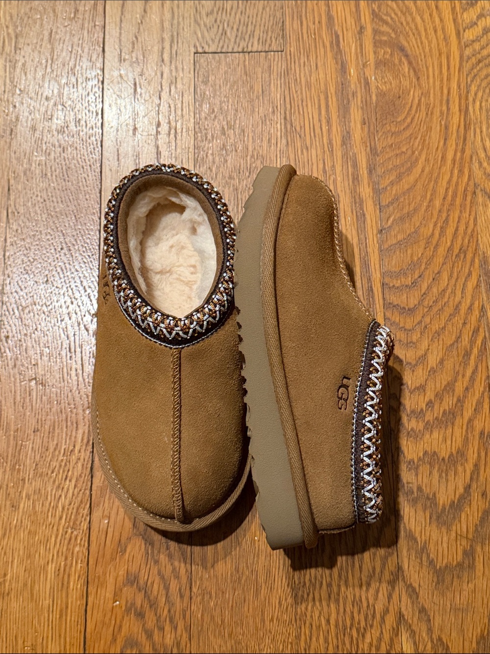 UGG Tasman Chestnut